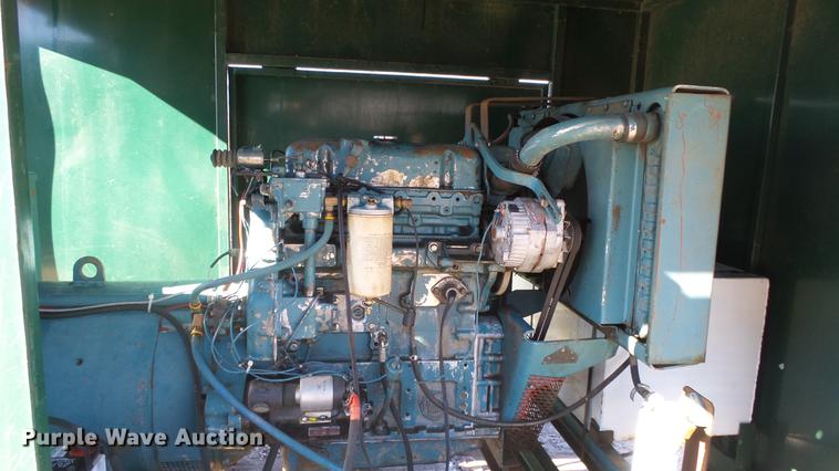 image for item EH9051 Enclosed generator trailer