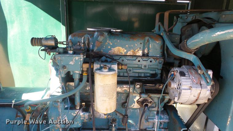 image for item EH9051 Enclosed generator trailer