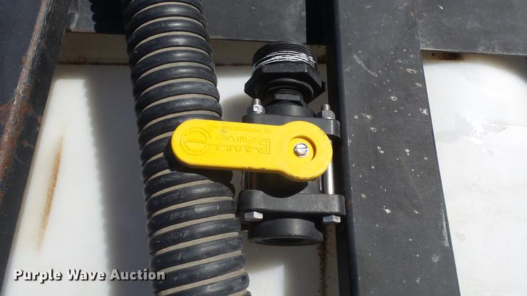 image for item EH9052 (2) Wylie poly spray tanks