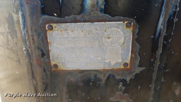 image for item EH9065 Davis loader