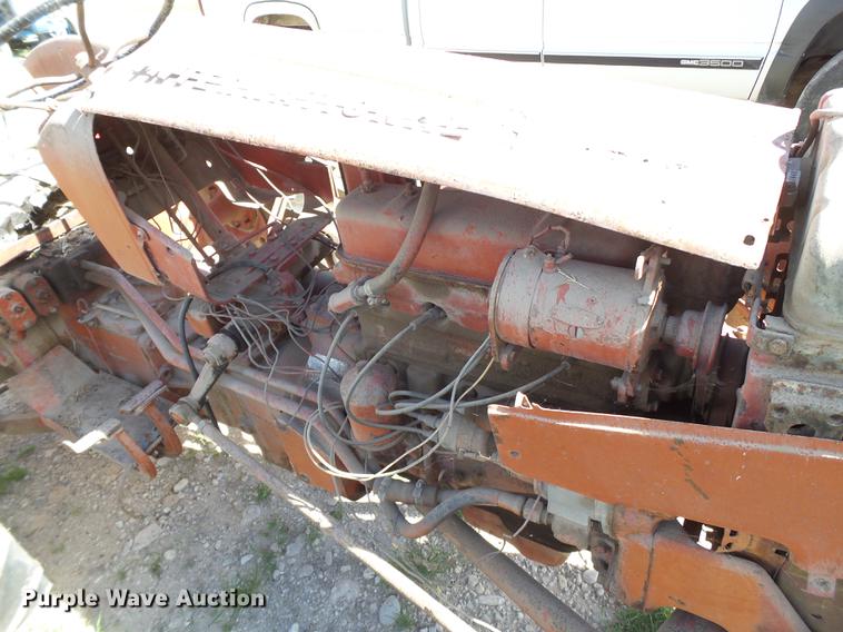 image for item EI9651 1958 International 350 tractor