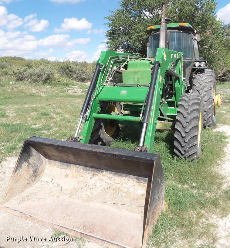 image for item EI9657 1983 John Deere 4450 MFWD tractor