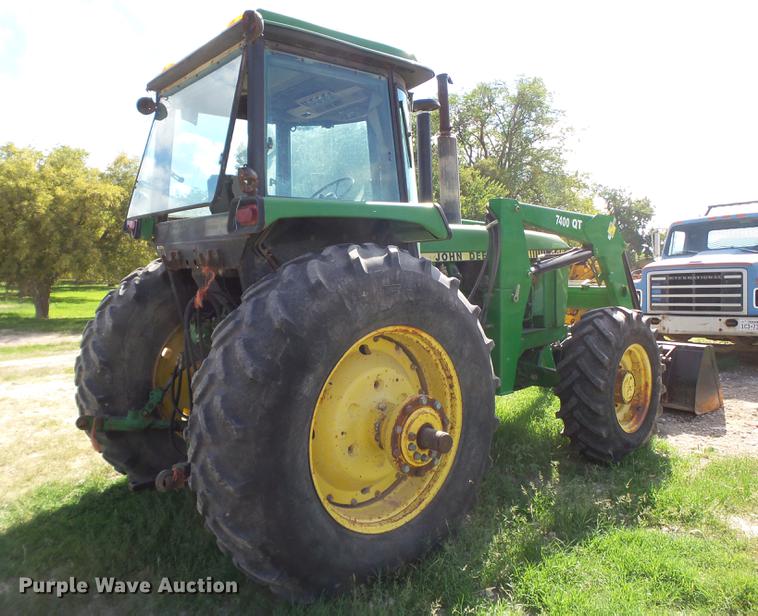 image for item EI9657 1983 John Deere 4450 MFWD tractor