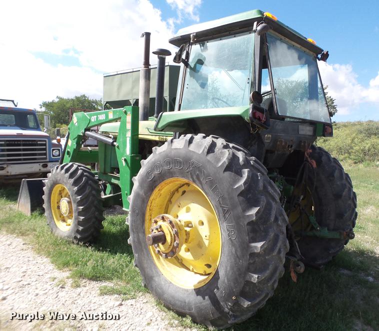 image for item EI9657 1983 John Deere 4450 MFWD tractor