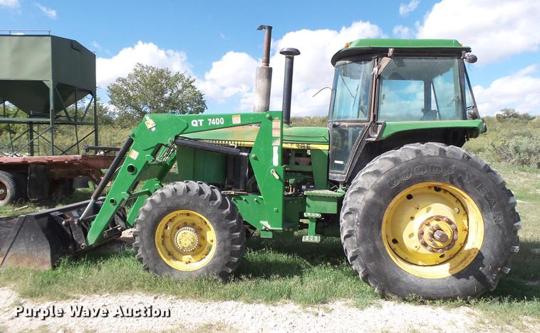 image for item EI9657 1983 John Deere 4450 MFWD tractor