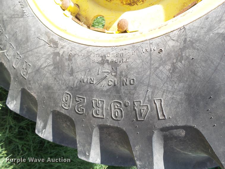 image for item EI9657 1983 John Deere 4450 MFWD tractor