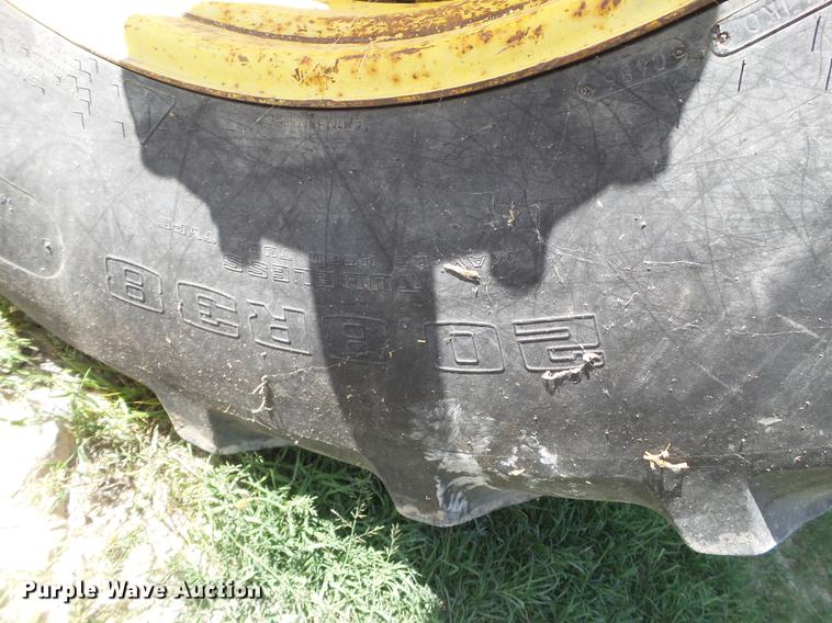 image for item EI9657 1983 John Deere 4450 MFWD tractor