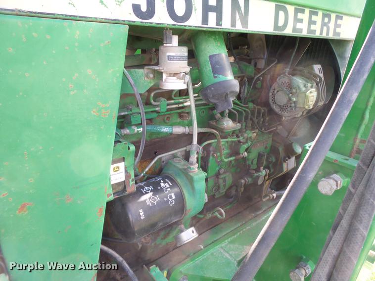 image for item EI9657 1983 John Deere 4450 MFWD tractor