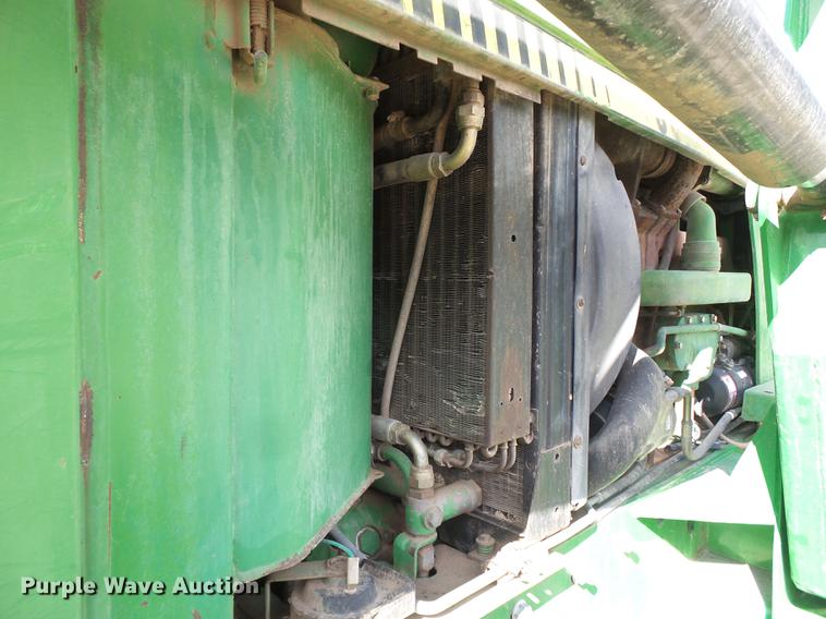 image for item EI9657 1983 John Deere 4450 MFWD tractor