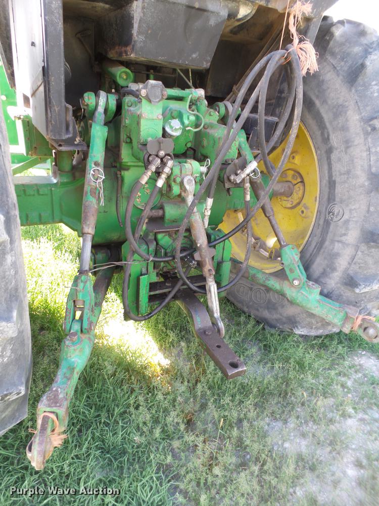 image for item EI9657 1983 John Deere 4450 MFWD tractor