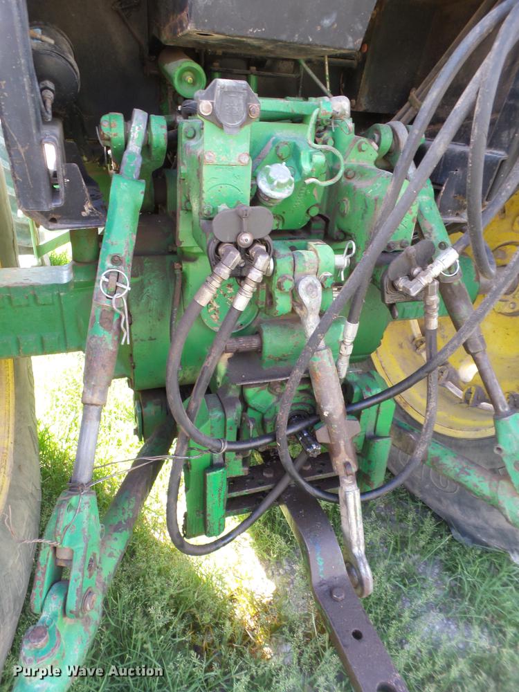 image for item EI9657 1983 John Deere 4450 MFWD tractor