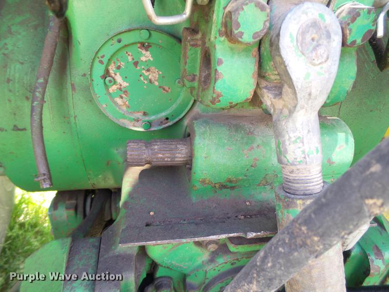 image for item EI9657 1983 John Deere 4450 MFWD tractor