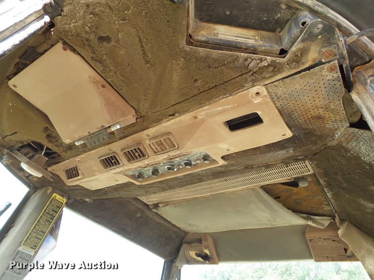 image for item EI9657 1983 John Deere 4450 MFWD tractor