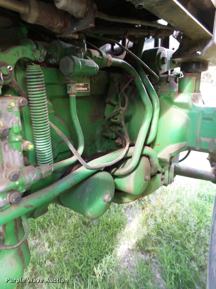image for item EI9657 1983 John Deere 4450 MFWD tractor