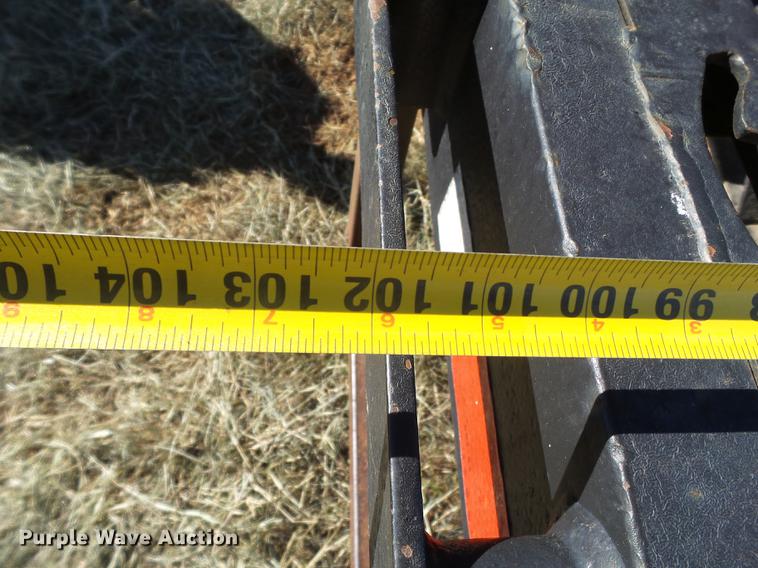 image for item EN9668 2006 XL Specialized 7050 drop deck sprayer trailer