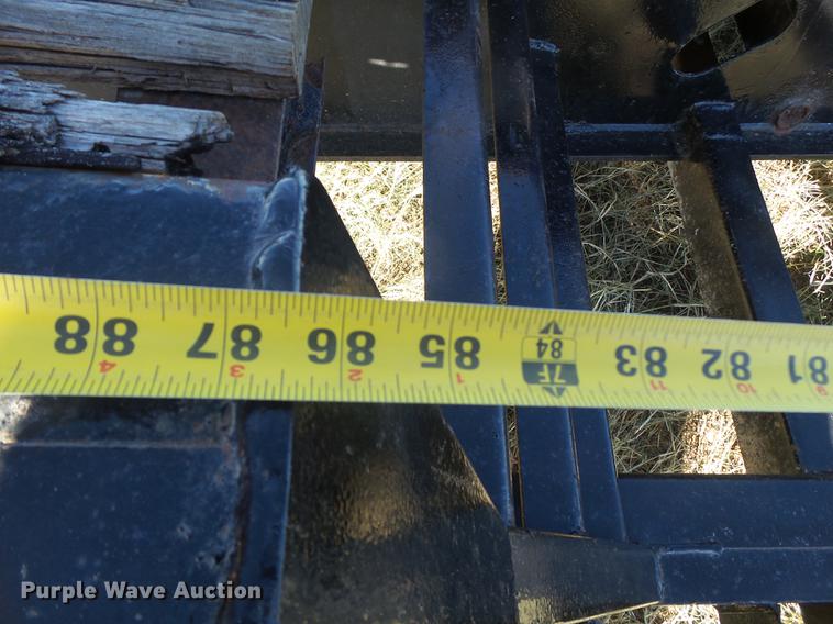 image for item EN9668 2006 XL Specialized 7050 drop deck sprayer trailer