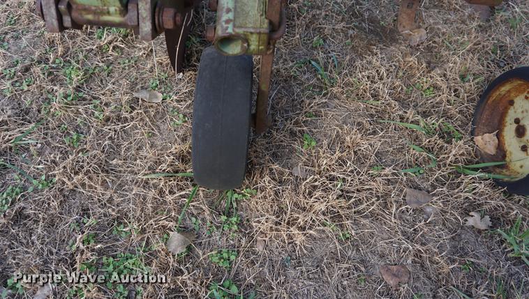 image for item EU9164 John Deere tillage equipment