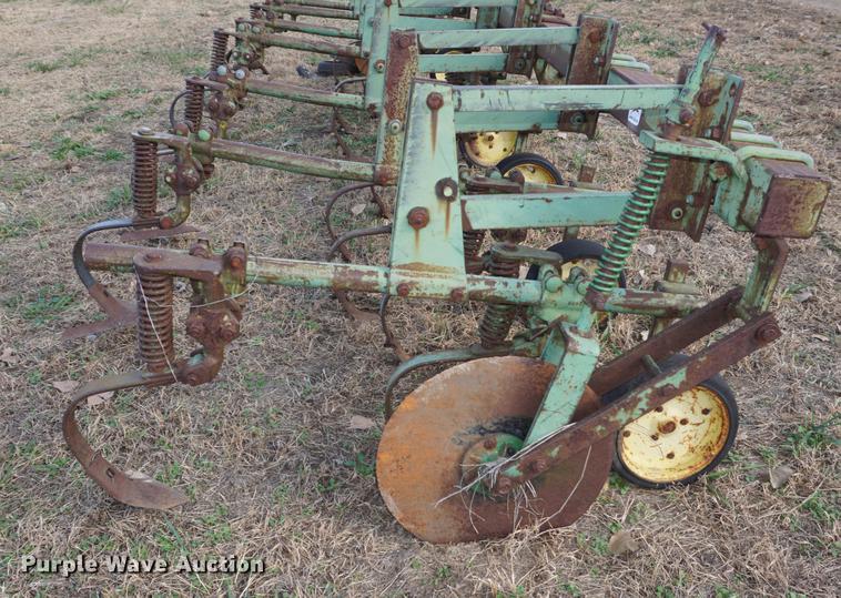 image for item EU9164 John Deere tillage equipment