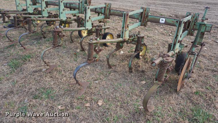 image for item EU9164 John Deere tillage equipment