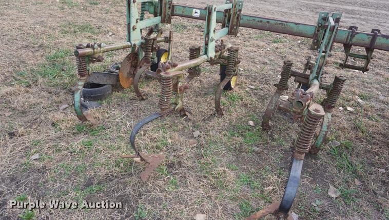 image for item EU9164 John Deere tillage equipment
