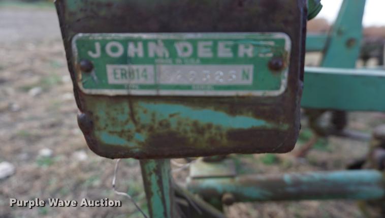image for item EU9164 John Deere tillage equipment