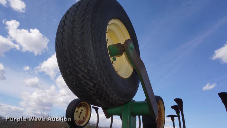 image for item EU9165 1991 John Deere 845 cultivator