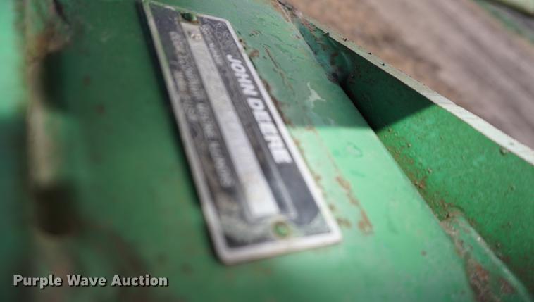 image for item EU9165 1991 John Deere 845 cultivator