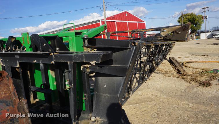 image for item EU9167 John Deere 120" booms