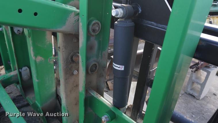 image for item EU9167 John Deere 120" booms