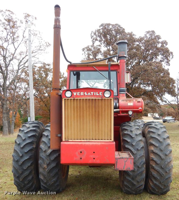 image for item EW9576 1975 Versatile 800 4WD tractor