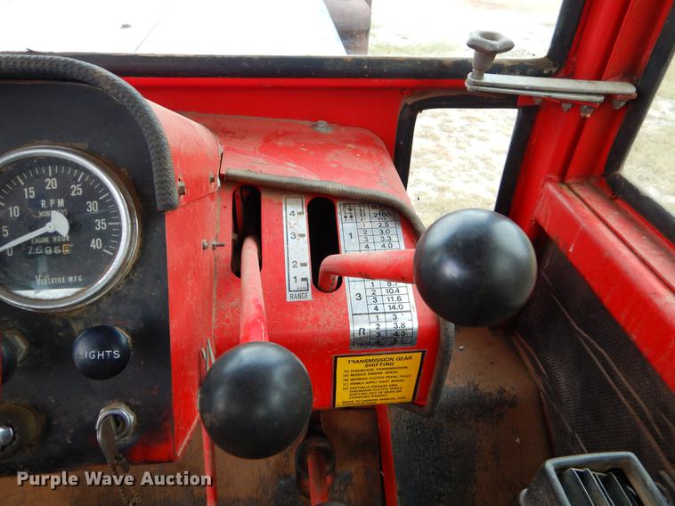 image for item EW9576 1975 Versatile 800 4WD tractor