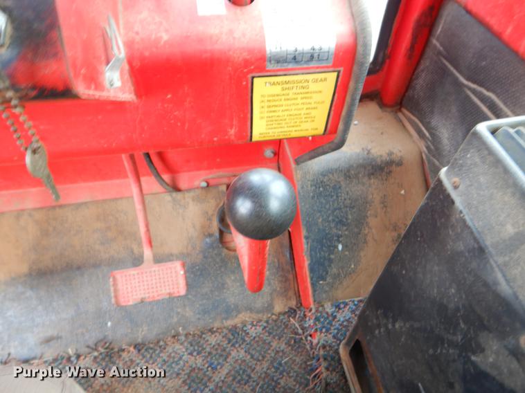 image for item EW9576 1975 Versatile 800 4WD tractor