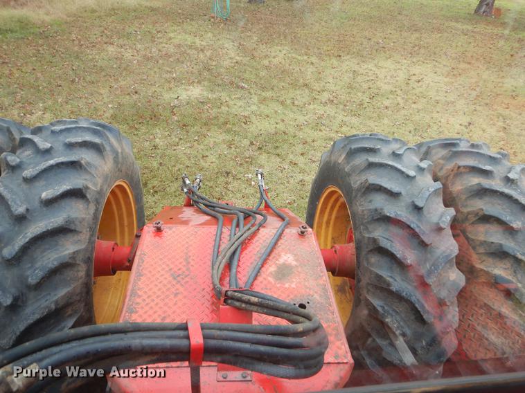 image for item EW9576 1975 Versatile 800 4WD tractor