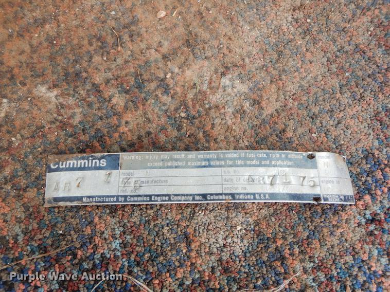 image for item EW9576 1975 Versatile 800 4WD tractor