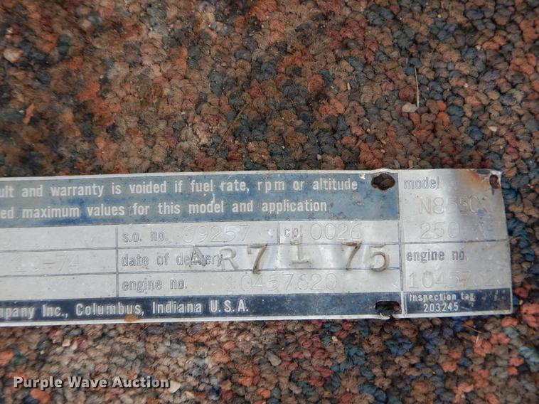 image for item EW9576 1975 Versatile 800 4WD tractor