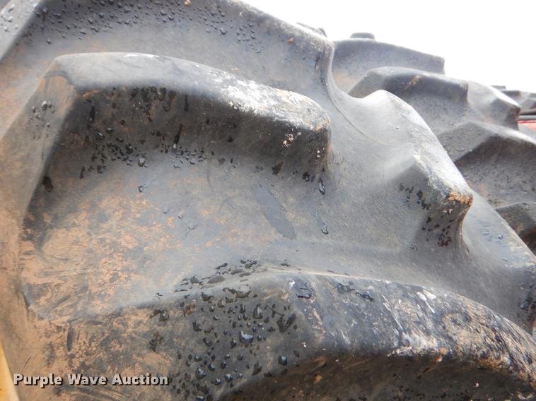 image for item EW9576 1975 Versatile 800 4WD tractor