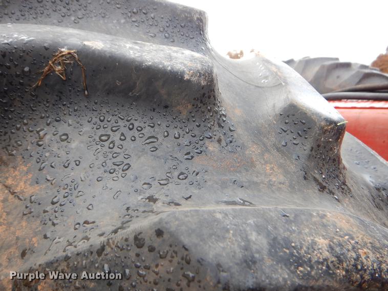 image for item EW9576 1975 Versatile 800 4WD tractor