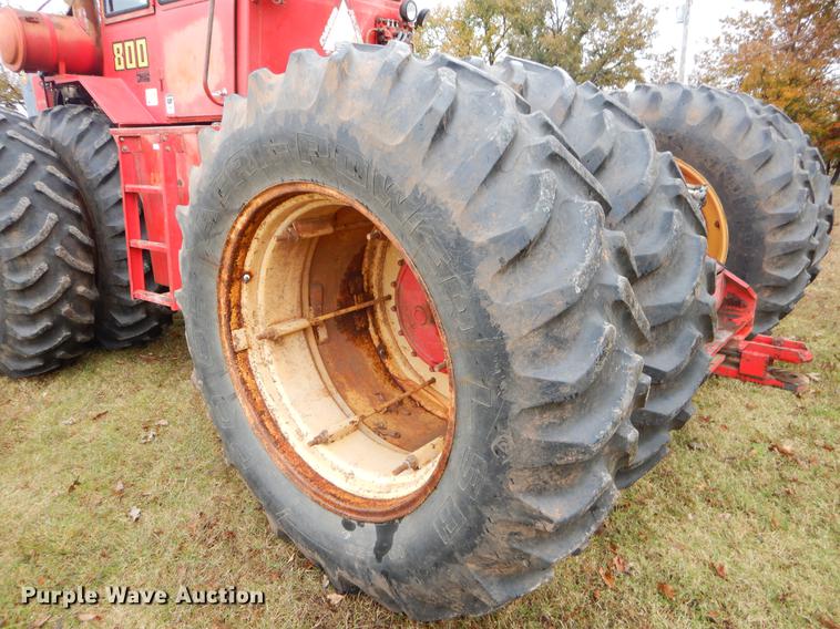 image for item EW9576 1975 Versatile 800 4WD tractor