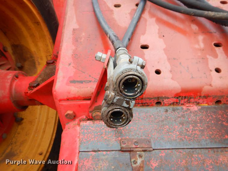 image for item EW9576 1975 Versatile 800 4WD tractor