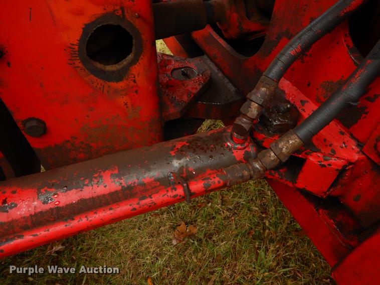 image for item EW9576 1975 Versatile 800 4WD tractor