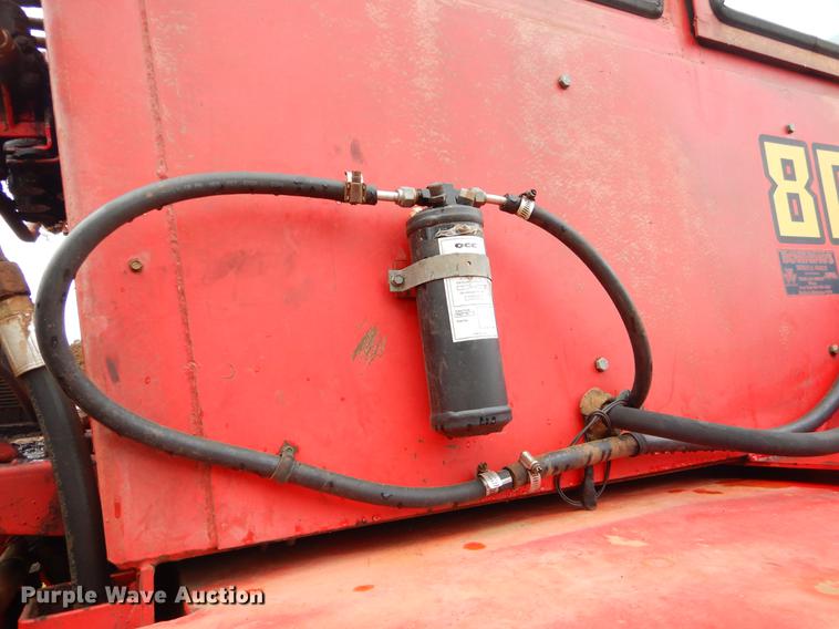 image for item EW9576 1975 Versatile 800 4WD tractor