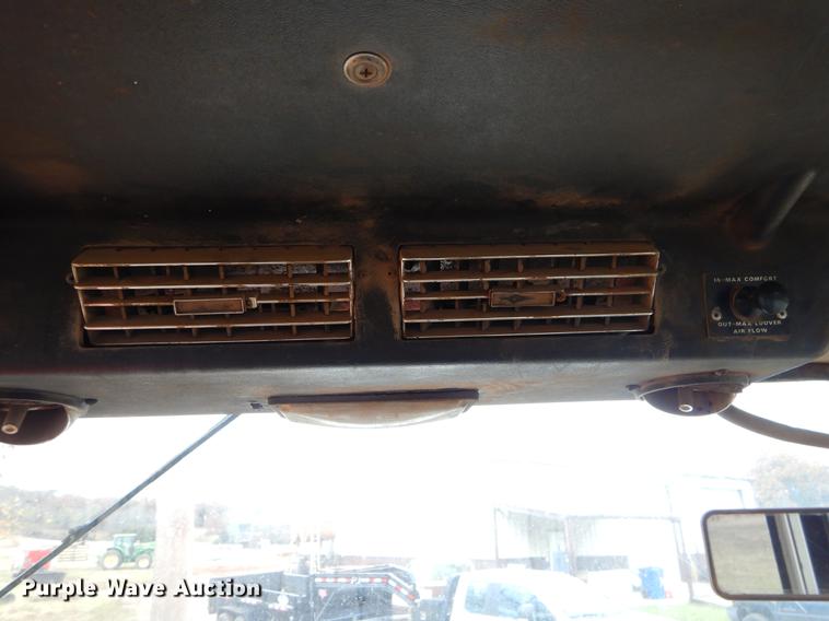 image for item EW9577 Case 2470 4WD tractor