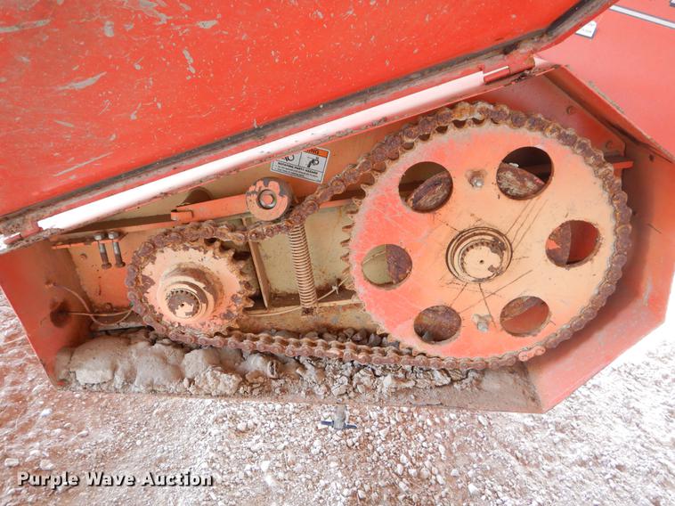 image for item EW9588 Kuhn Knight Slinger 8124 manure spreader