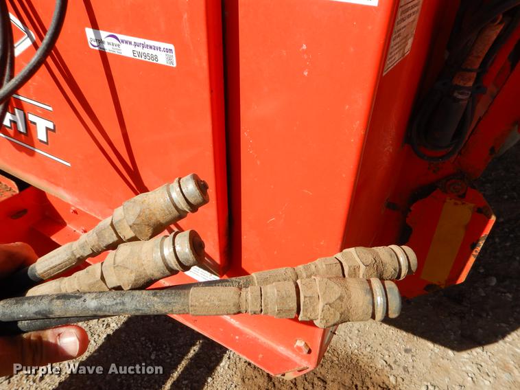 image for item EW9588 Kuhn Knight Slinger 8124 manure spreader