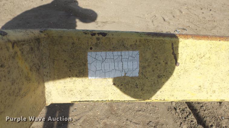 image for item FI9376 Tumblebug hay dolly