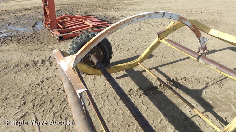 image for item FI9376 Tumblebug hay dolly