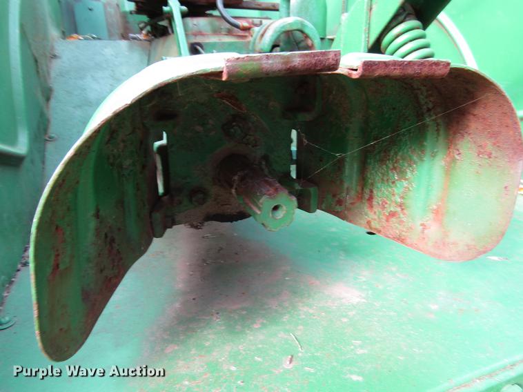 image for item FJ9551 John Deere D tractor