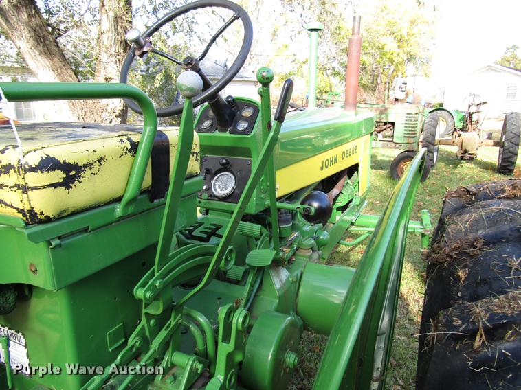 image for item FJ9555 John Deere 530 tractor