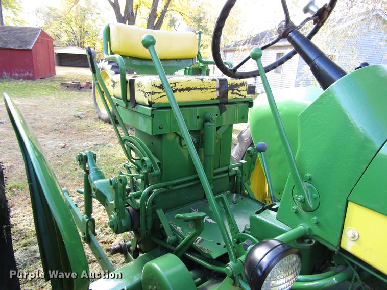 image for item FJ9555 John Deere 530 tractor