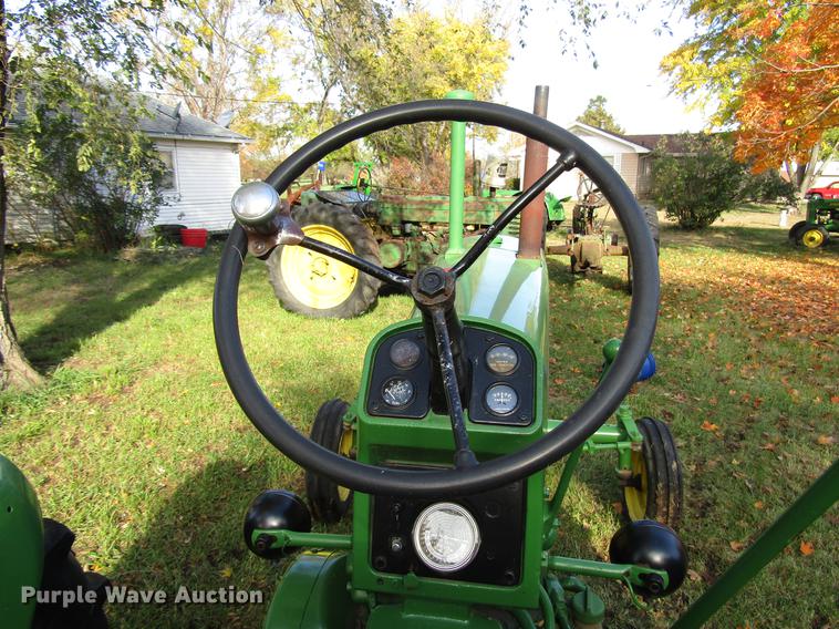 image for item FJ9555 John Deere 530 tractor